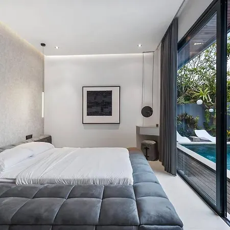 Luxurious 2 Bedroom Villa Noir