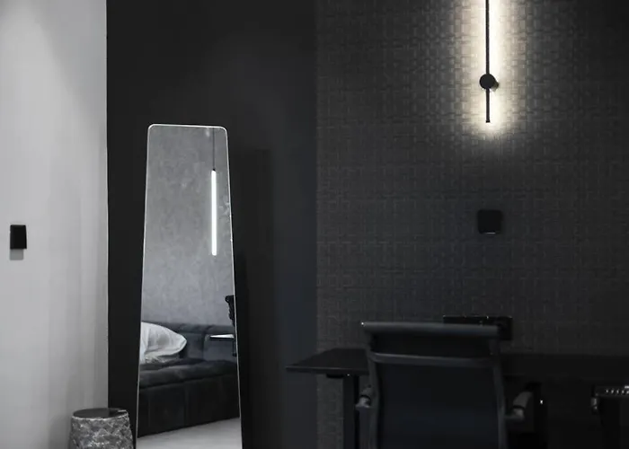 Luxurious 2 Bedroom Noir Villa Canggu (Bali)