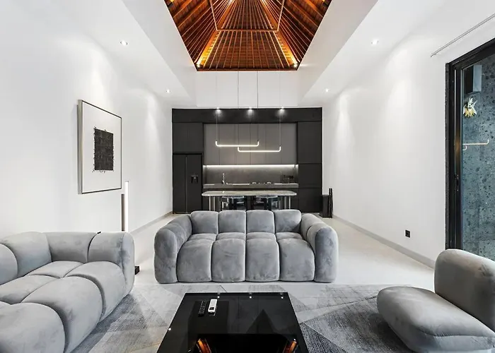 Villa Luxurious 2 Bedroom Noir