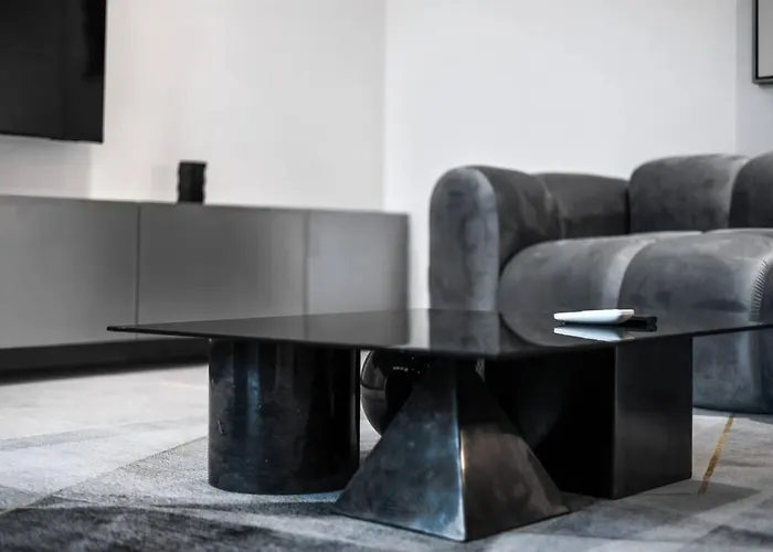Luxurious 2 Bedroom Noir Villa
